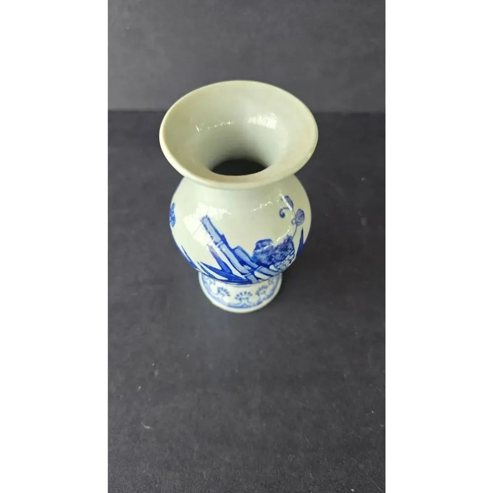 Vintage Blue White Porcelain Mini Bud Vase Asian Floral Bamboo Table Decor